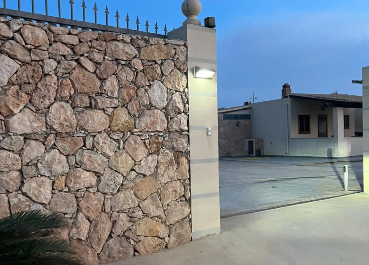 Madomare Case Al Mare Lampedusa 0*,